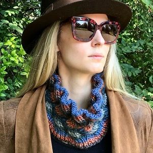 Handmade Neck Warmer Scarf (K08-2H)